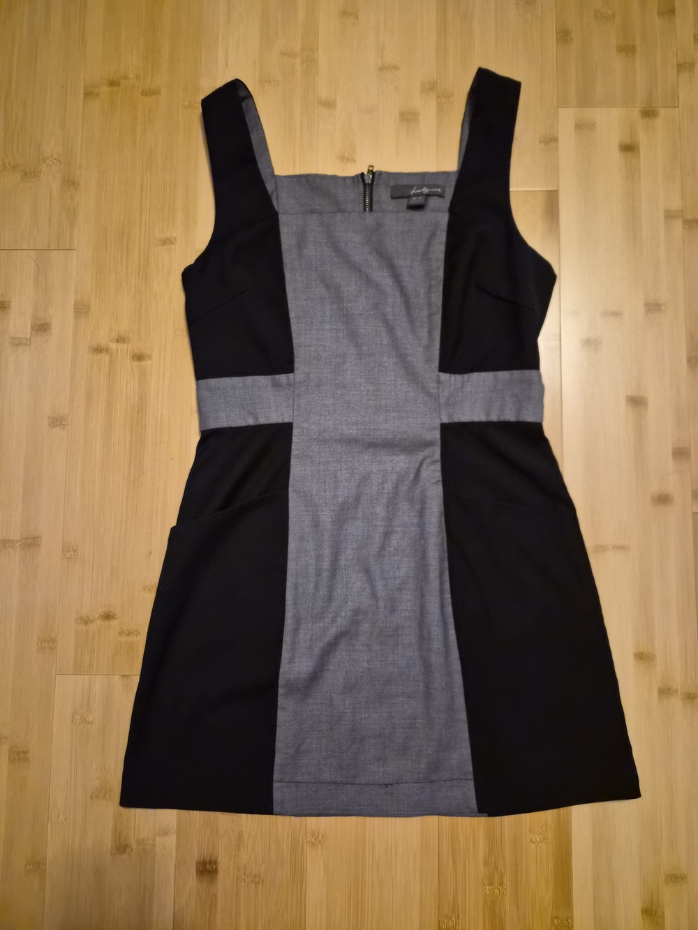 ​Twenty One Gray Black Colorblock Full Zip Back Pinafore Dress Size M